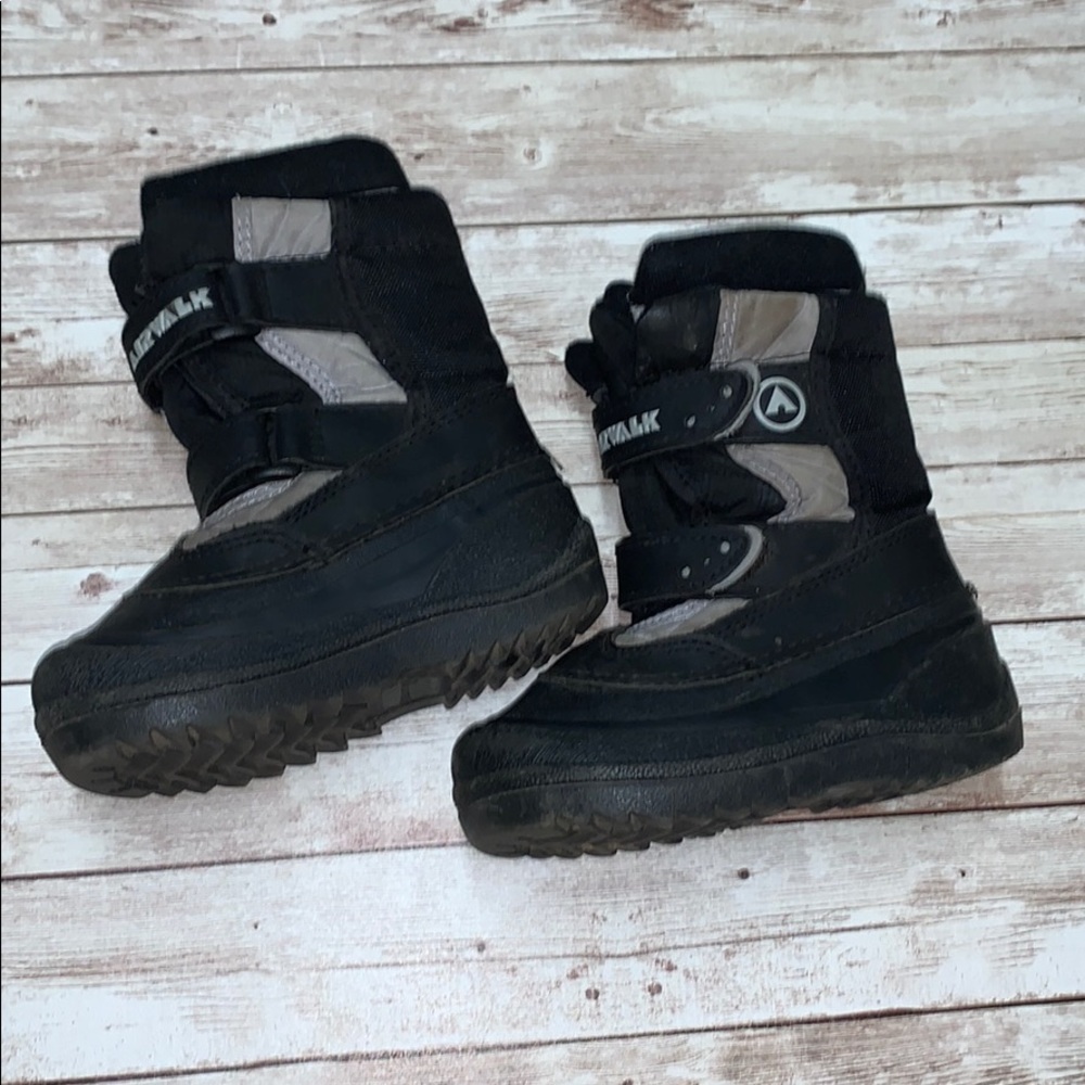 Airwalk Snow Boots Size 7